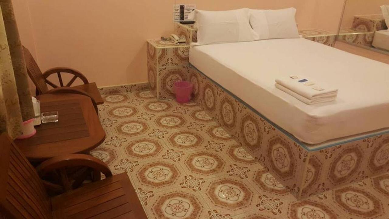 Suratthani Airport Mini Hotel Surat Thani Exterior foto